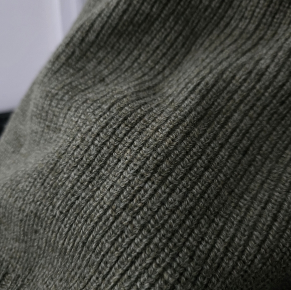 J Press 100% Pure Merino Wool Pullover Green Knit Sweater Scotland Crewneck - Picture 5 of 8